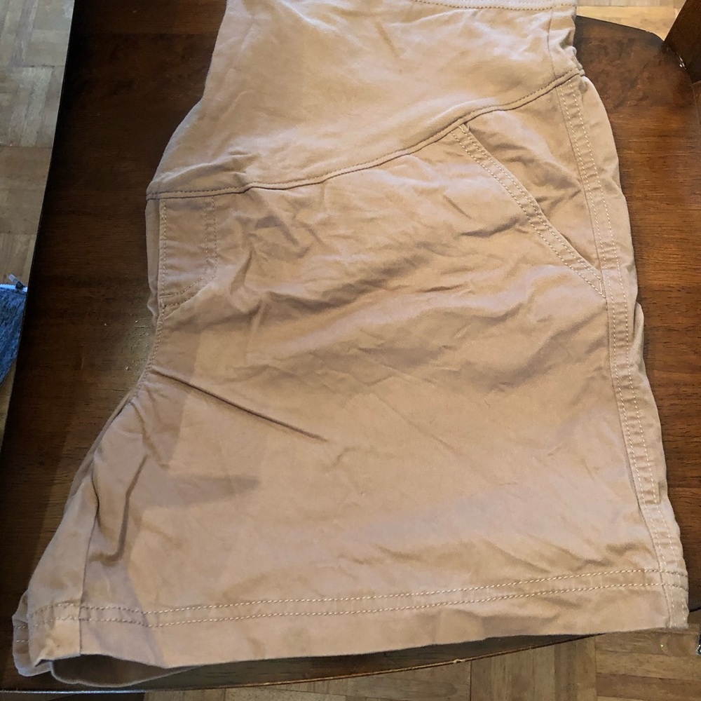 Old Navy Maternity Shorts